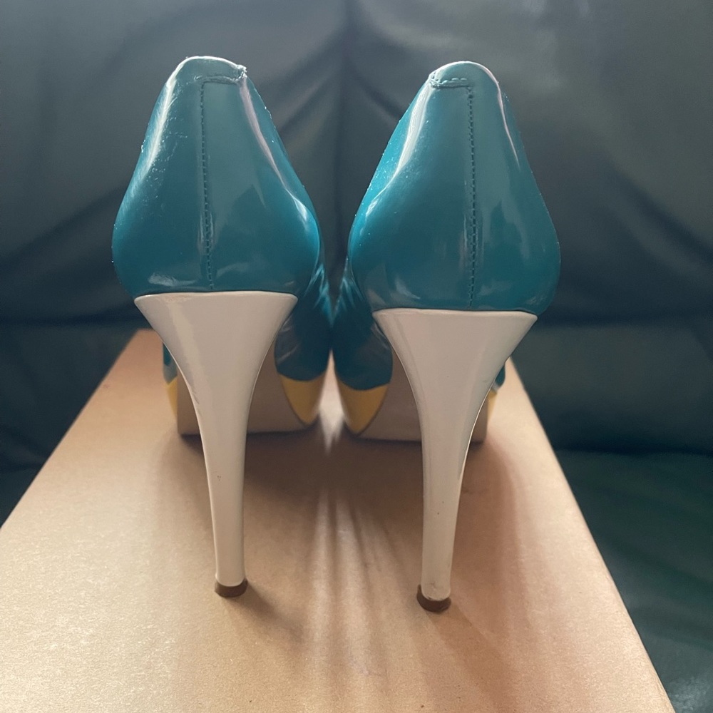 Women’s Platform Pumps